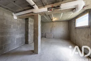 Apartment in Chevilly-Larue (94550)