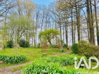 Domain in Magny-les-Hameaux (78114)