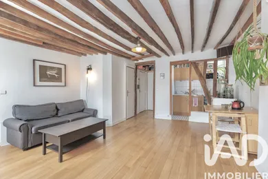 Apartment in Paris (75018)
