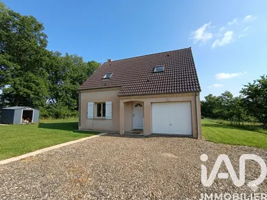 Maison à Saint-Valérien (89150)
