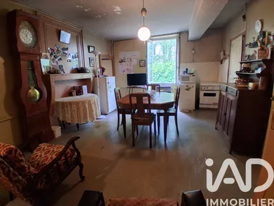 Townhouse in Gannat (03800)