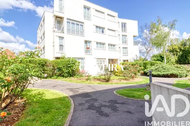 Apartment in Domont (95330)