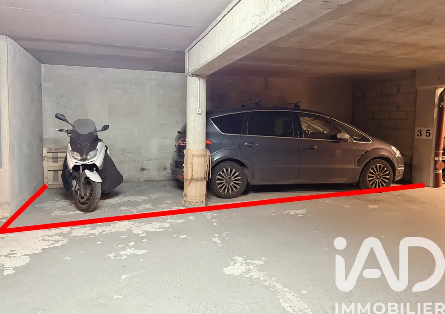 Parking à Paris (75019) photo 3