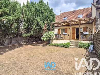 House in Limay (78520)