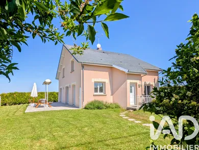 Maison à Moncetz-Longevas (51470)