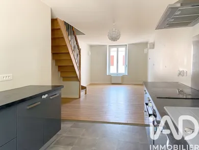 Triplex à Reims (51100)