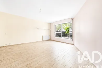 Apartment in Créteil (94000)
