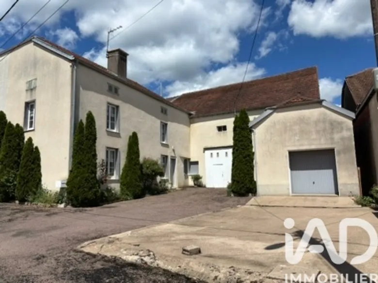 Maison 4 pièces 141 m² · à Genevrières · 140,5 m² · 86 000 €