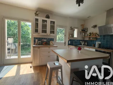 House in Villejuif (94800)