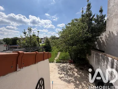 Detached house in Villeneuve-le-Roi (94290)