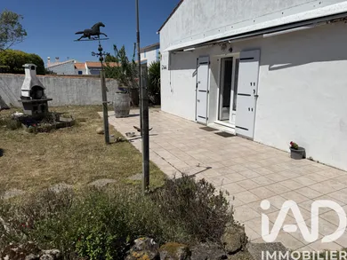 House in L'Épine (85740)