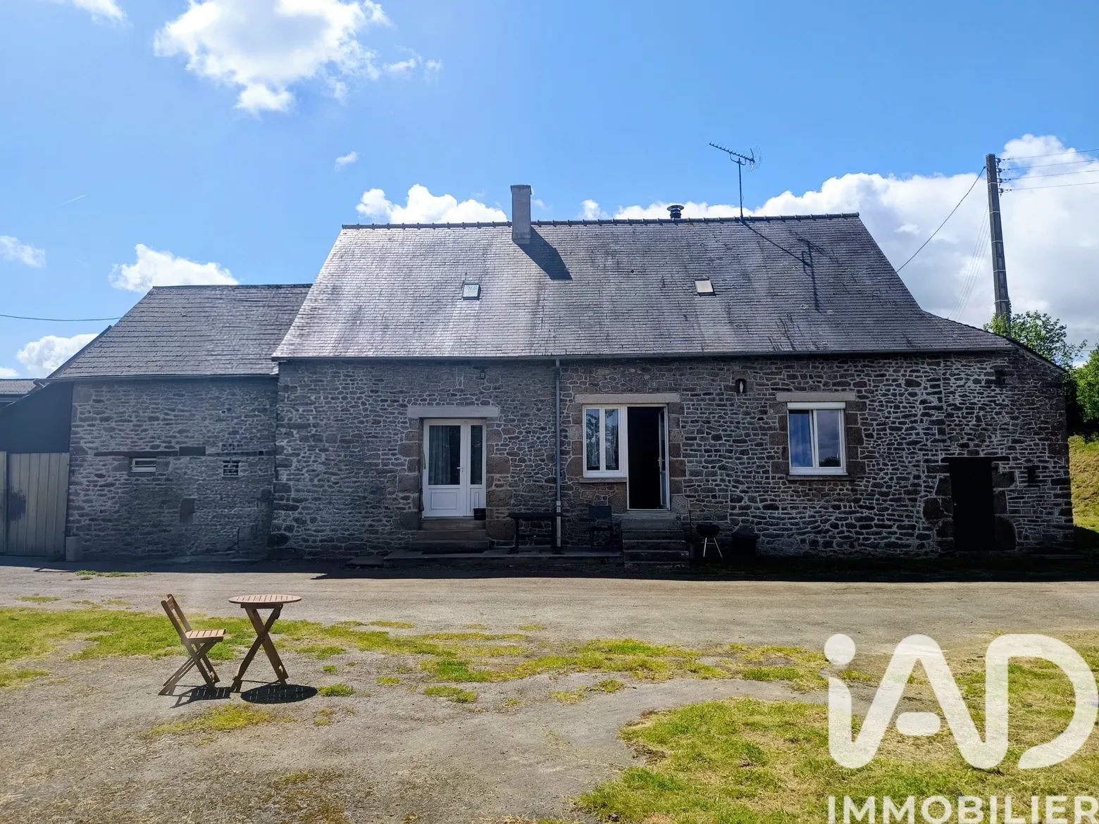 Vente maison à Saint-Denis-de-Gastines (53500) : maison 3 pièces 71 m² - 2021318 — 2