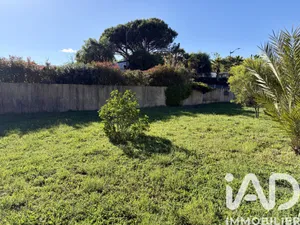 Terrain à bâtir à Fréjus (83600)