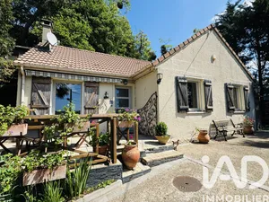 House in Montlhéry (91310)
