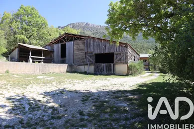 Land in La Roche-sur-le-Buis (26170)