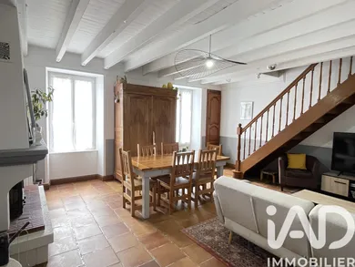House in Saint-Mesmin (85700)