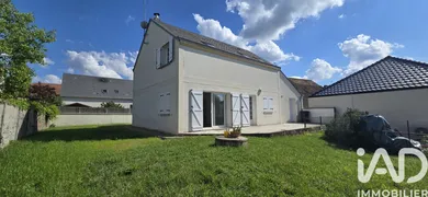 Detached house in Cléry-Saint-André (45370)