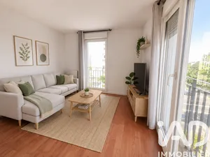 Apartment in Bordeaux (33300)