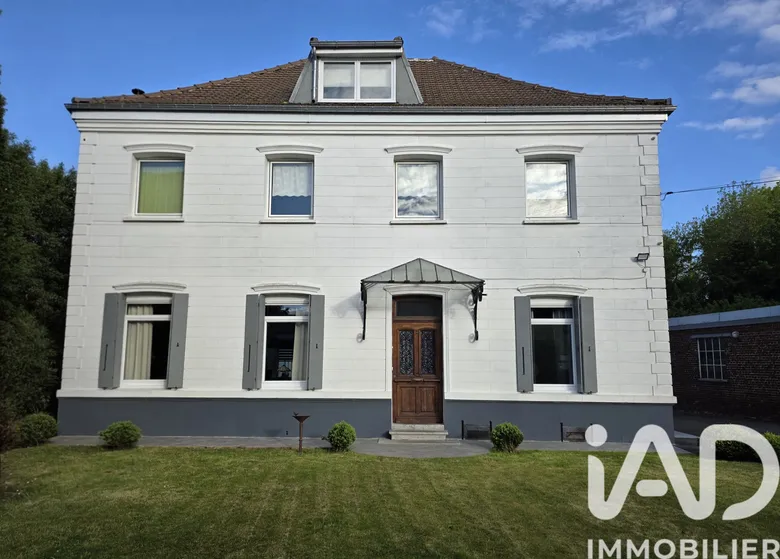 Maison 15 pièces 300 m² · à Condé-sur-l'Escaut · 300 m² · 299 000 €