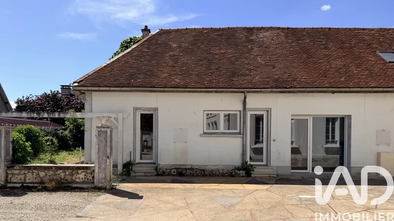 Maison 5 pièces 107 m² · à Saint-Julien-les-Villas · 107 m² · 109 900 €