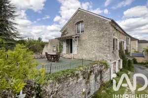 Village house in Genainville (95420)