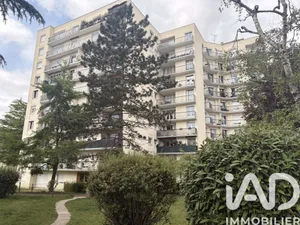 Apartment in Saint-André-les-Vergers (10120)