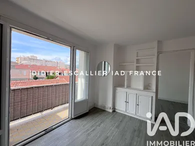 Apartment in Toulon (83200)