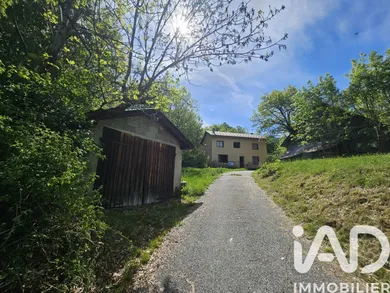 House in pontis (05160)