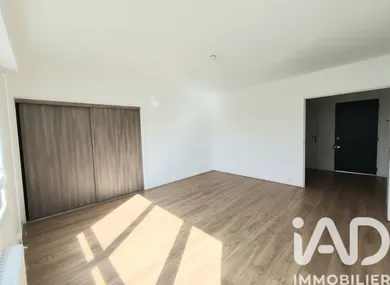 Apartment in Longjumeau (91160)