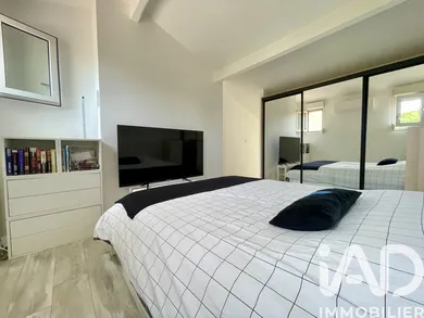 Apartment in La Londe-les-Maures (83250)