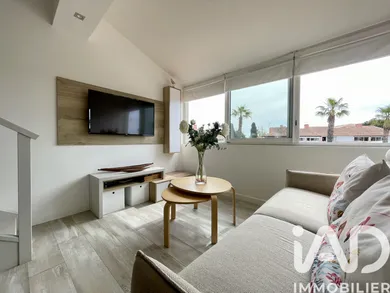 Apartment in La Londe-les-Maures (83250)