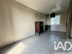 Detached house in Villeneuve-le-Roi (94290)