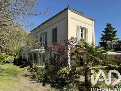 Maison à Saint-Pierre-lès-Nemours (77140)