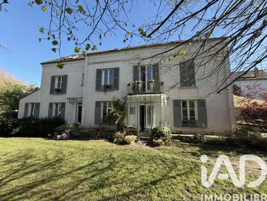 Maison à Saint-Pierre-lès-Nemours (77140)