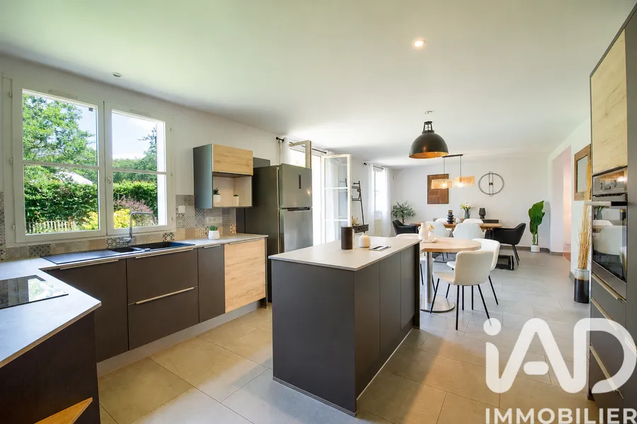 Vente maison à Nantes (44300) : maison 6 pièces 85 m² — 6