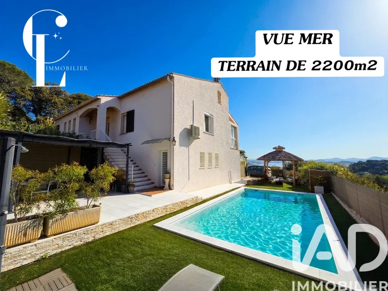 Maison 8 pièces 262 m² · à La Seyne-sur-Mer · 262 m² · 940 000 €
