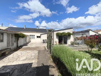 House in Thouars (79100)