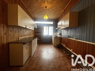 Townhouse in Montluçon (03100)