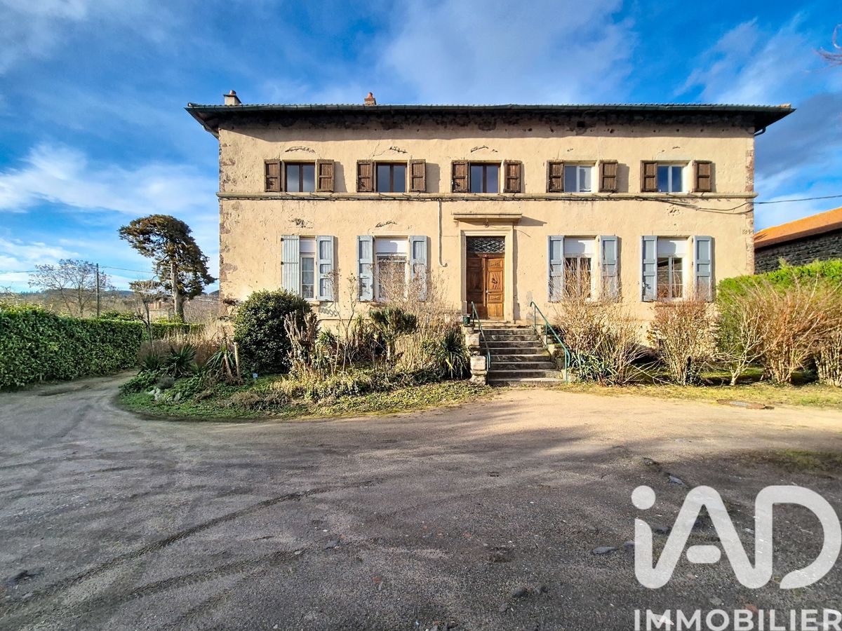 appartement à Coubon