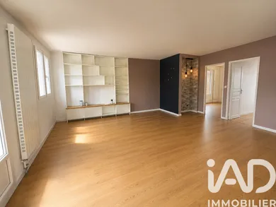 Apartment in Sceaux (92330)