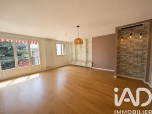 Apartment in Sceaux (92330)
