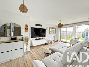 Apartment in Sainte-Geneviève-des-Bois (91700)