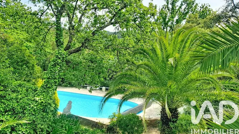 Maison 6 pièces 160 m² · à Le Muy · 160 m² · 820 000 €