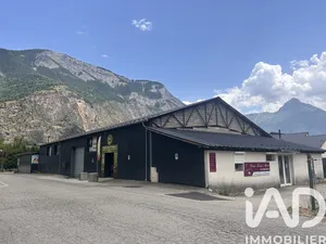 Murs commerciaux à Le Bourg-d'Oisans (38520)