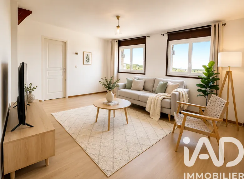 Appartement 3 pièces 65 m² · à Elbeuf · 64,5 m² · 60 000 €