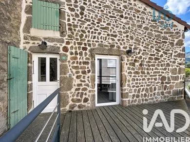 Maison de village à Véranne (42520)