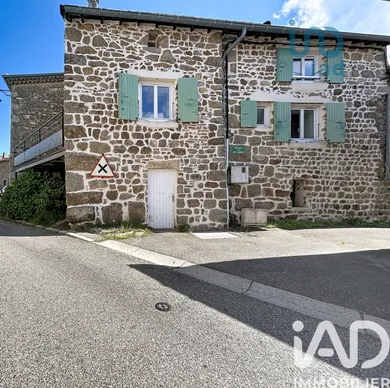 Maison de village à Véranne (42520)