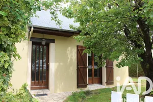House in Mayenne (53100)