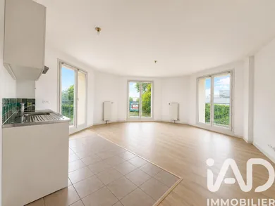 Apartment in Corbeil-Essonnes (91100)