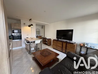 Apartment in Saint-Fargeau-Ponthierry (77310)